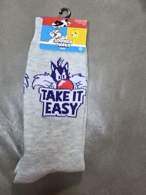Warner Bros. Light Gray Crew Socks with Navy and Red Sylvester 'Take It Easy'